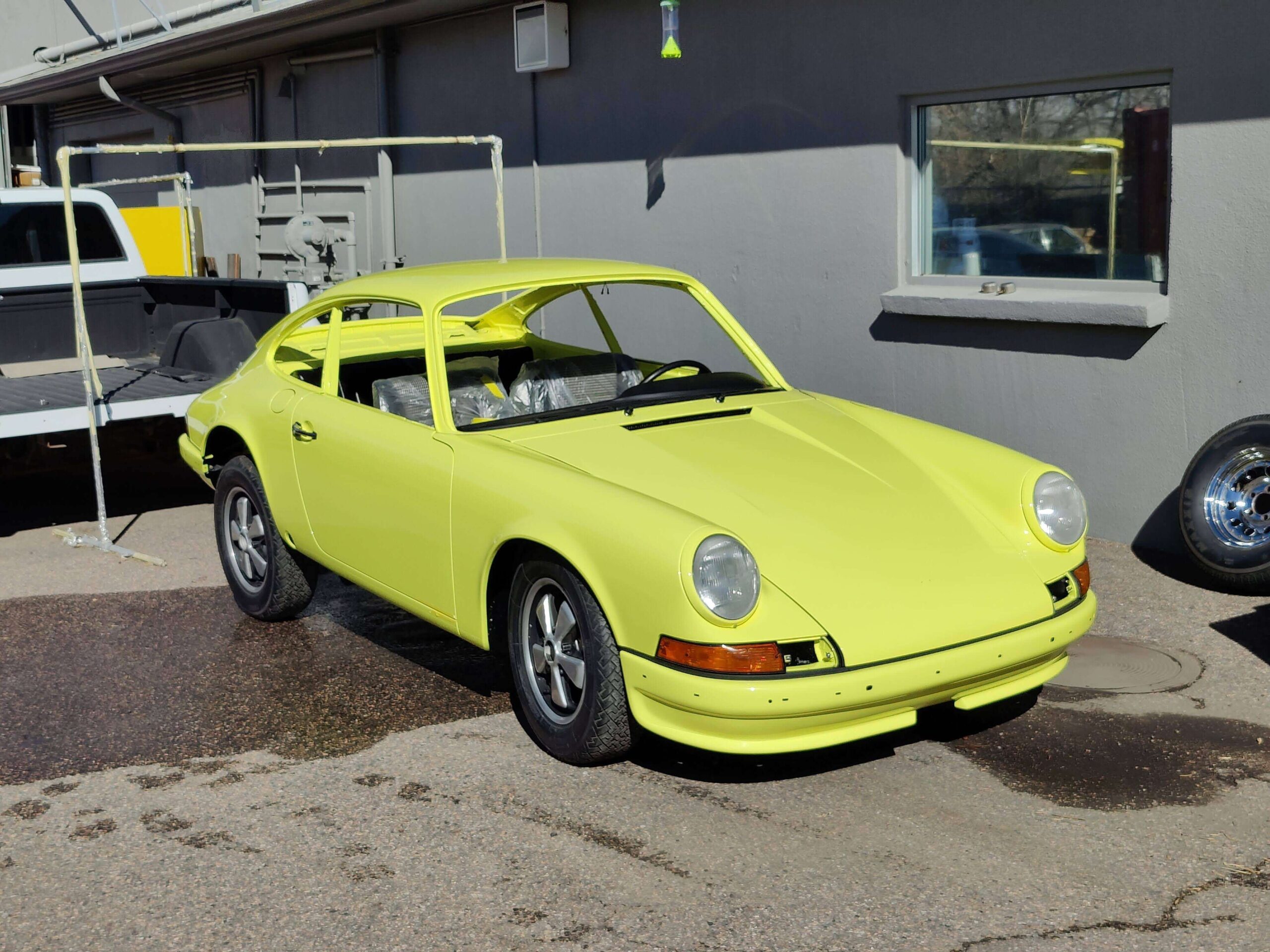 Side View 1972 Porsche 911s For Sale